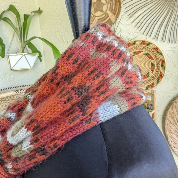 Urban Outfitters Rust Orange Red Winter Scarf Super Long Aztec Fuzzy Knit - Picture 11 of 16